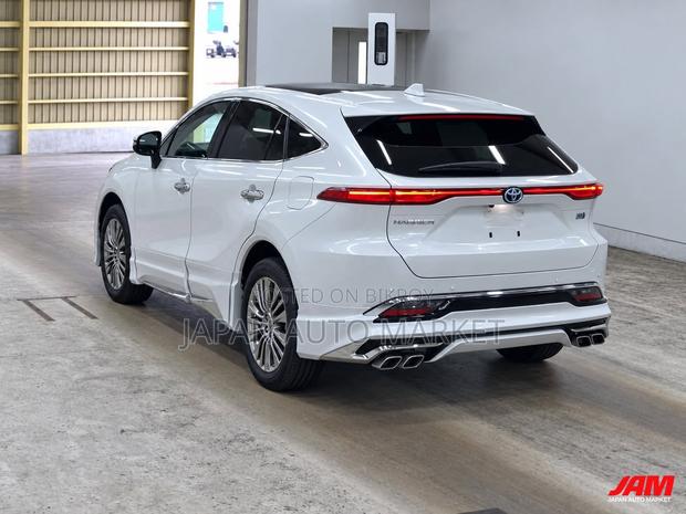 Toyota Harrier Hybrid Z 2023 Pearl
