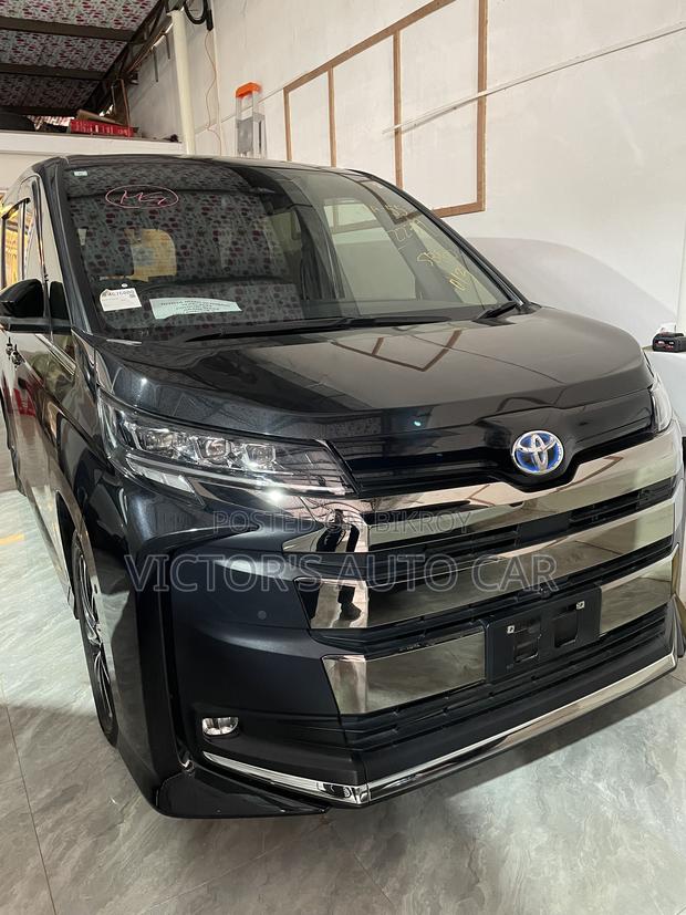Toyota Noah 2023 Black