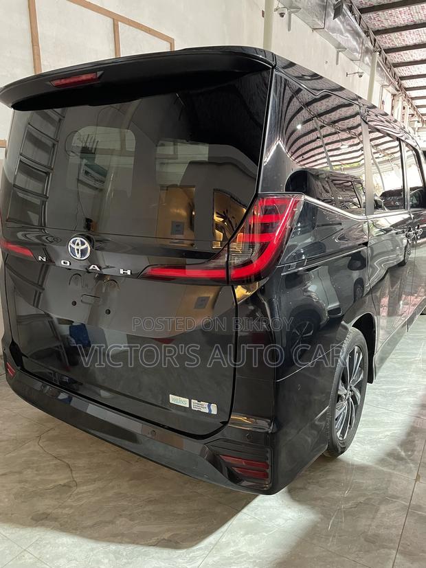 Toyota Noah 2023 Black