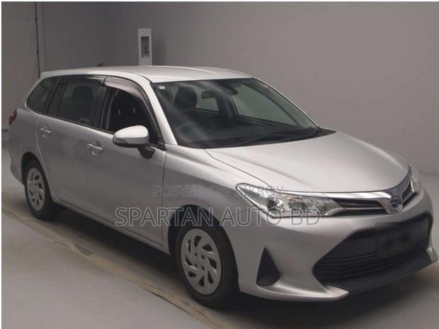 Toyota Corolla Fielder 2021 Silver