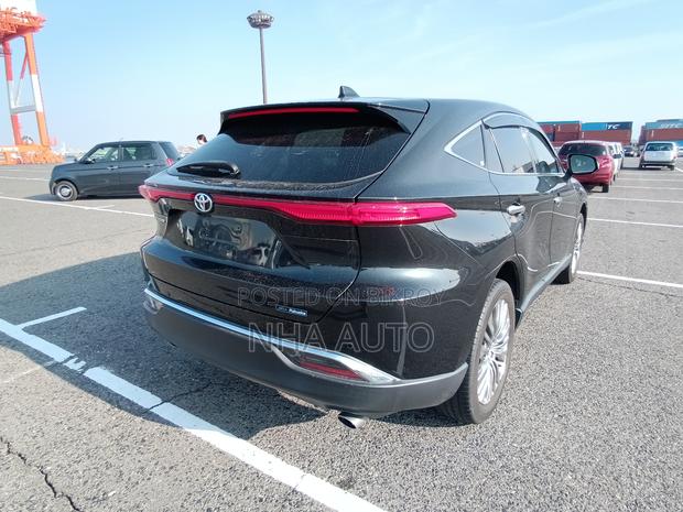 Toyota Harrier 2021 Black