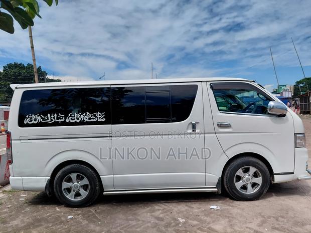 Toyota Toyoace 2011 Pearl