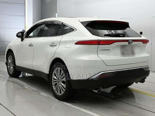 Toyota Harrier 2021 Pearl