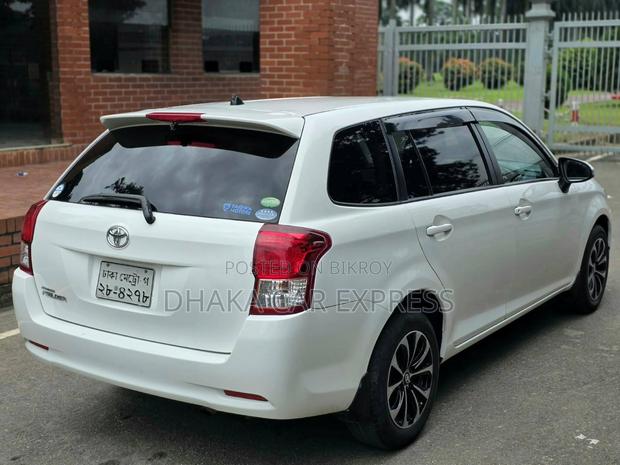 Toyota Corolla 2012 White