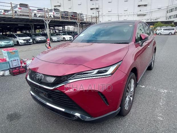 Toyota Harrier 2.0 2021 Maroon