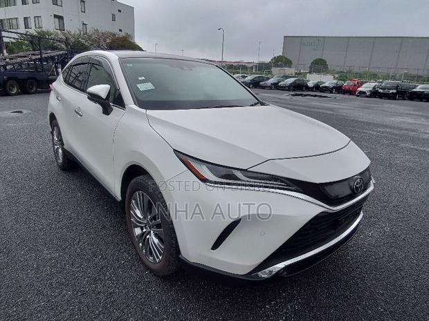 Toyota Harrier 2.0 2021 Pearl