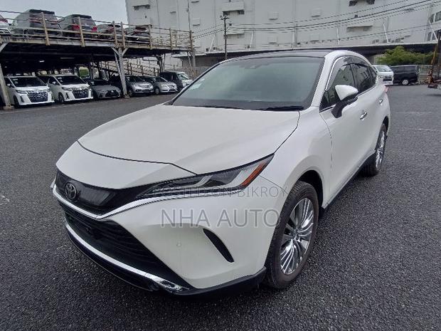 Toyota Harrier 2.0 2021 Pearl
