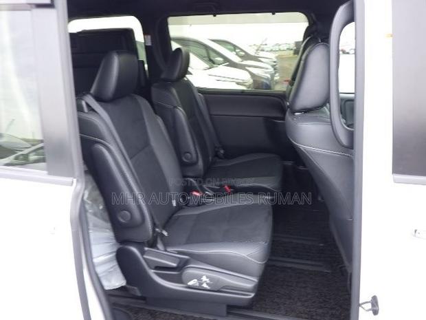 Toyota Voxy ZS Kirameki III 2WD 7-Seater 2021 Pearl