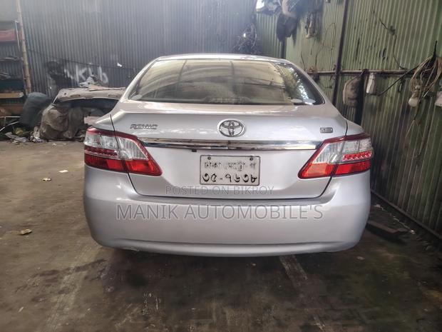 Toyota Premio 2010 Silver