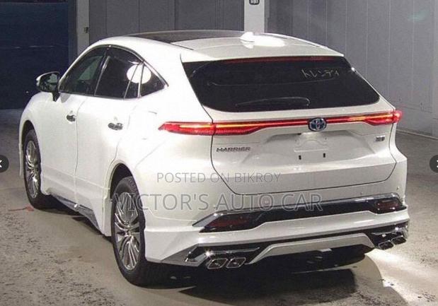 Toyota Harrier 2.5 Hybrid 2021 Pearl
