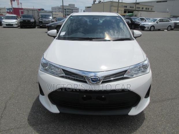 Toyota Axio 2021 White