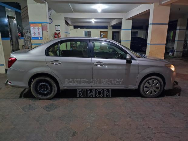 Toyota Axio 1.5 X 2WD 2016 Silver