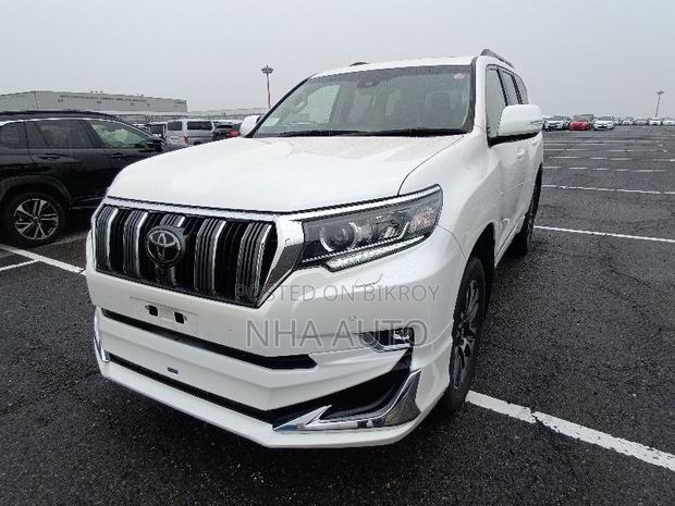Toyota Land Cruiser Prado 2.7 2022 Pearl