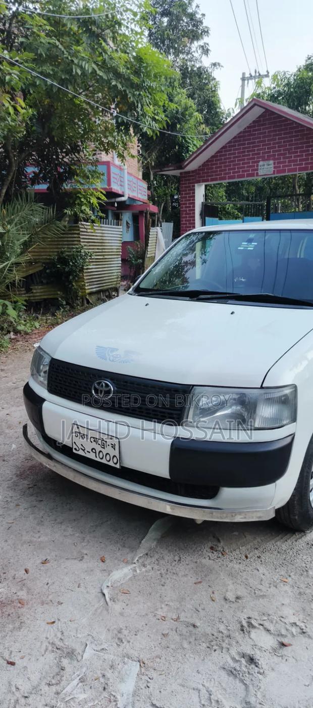 Toyota Probox 2004 White