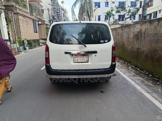 Toyota Probox 1.5 CNG 2WD 2004 White