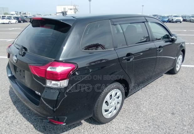 Toyota Corolla Fielder 1.5 Hybrid FWD 2021 Black