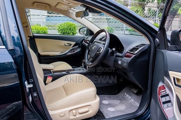 Toyota Premio 1.5 FWD 2019 Blue