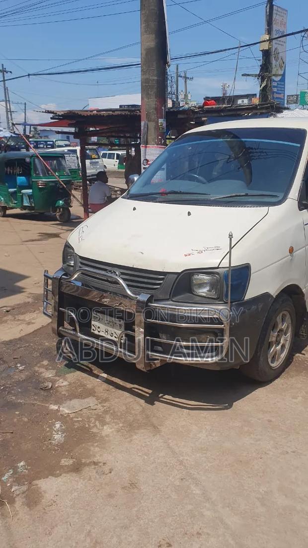 Toyota Noah 2.0 AWD (8 Seater) 2003 Pearl
