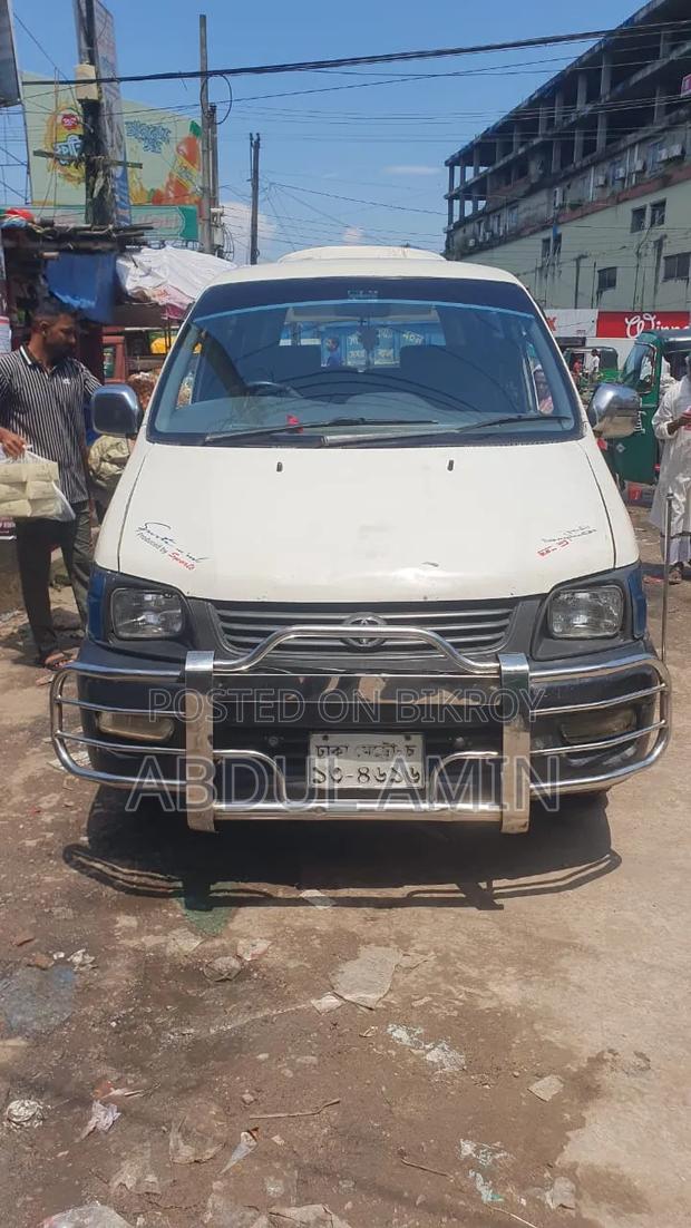 Toyota Noah 2.0 AWD (8 Seater) 2003 Pearl