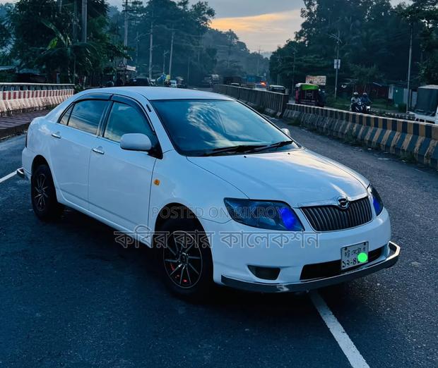 Toyota Corolla 2005 White