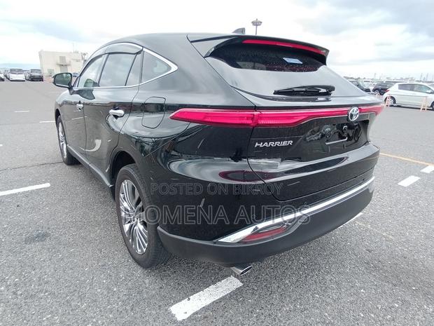 Toyota Harrier 2021 Black