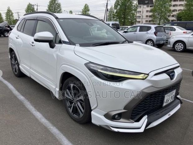 Toyota Corolla Cross 1.8 Hybrid AWD 2021 Pearl