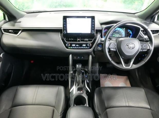 Toyota Corolla Cross 1.8 Hybrid AWD 2021 Pearl