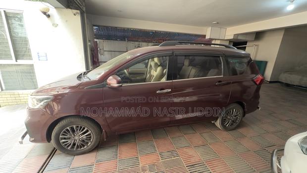 Suzuki Ertiga 2019 Red