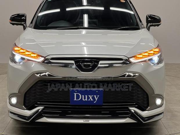 Toyota Corolla Cross 2024 Pearl