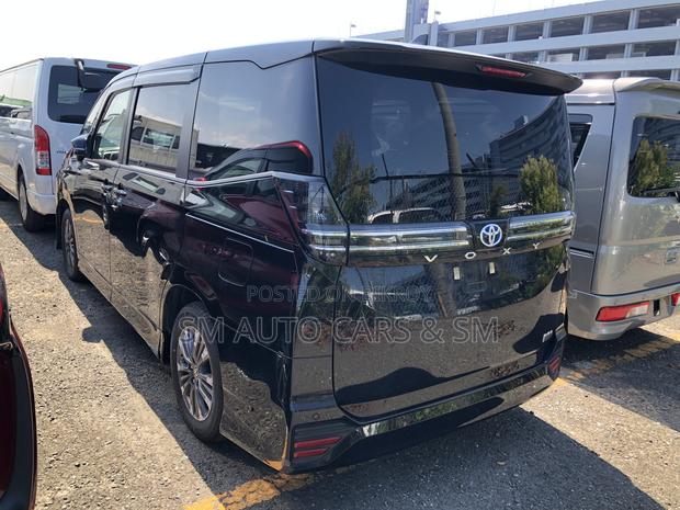 Toyota Voxy Hybrid S-G 2WD 8-Seater 2023 Black