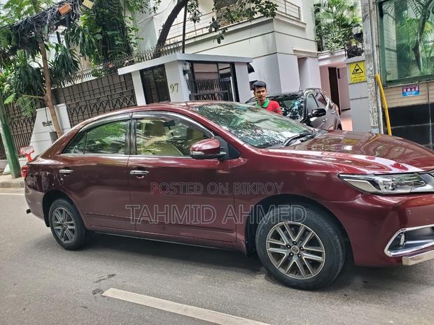 Toyota Premio 2019 Red