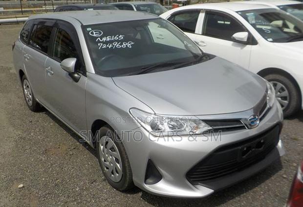 Toyota Corolla Fielder 2021 Silver