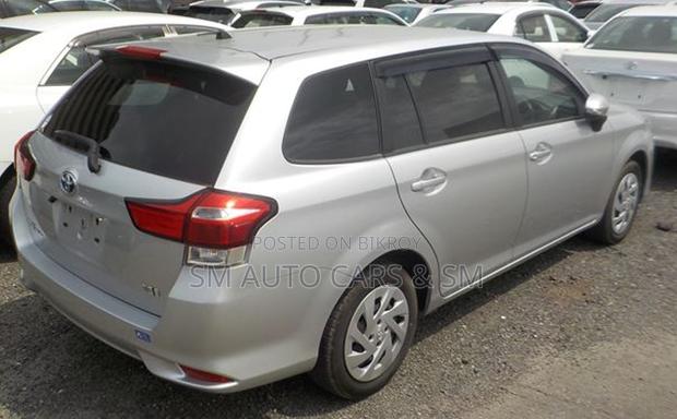 Toyota Corolla Fielder 2021 Silver