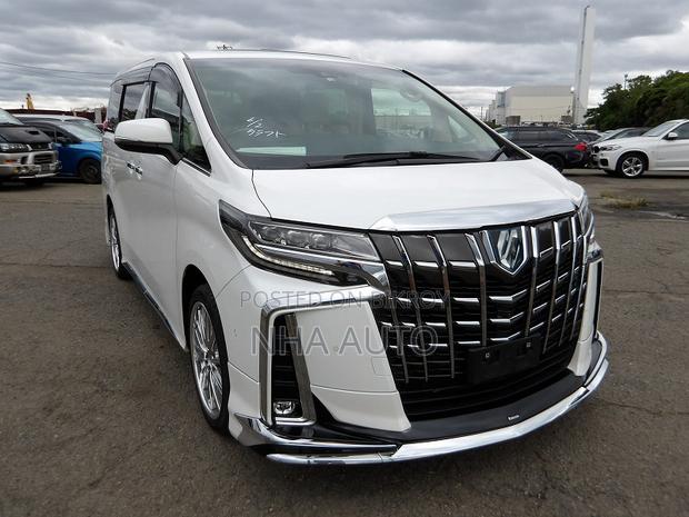 Toyota Alphard 2022 Pearl