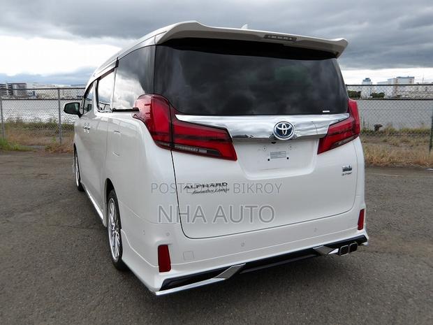 Toyota Alphard 2022 Pearl