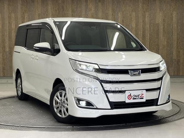 Toyota Noah 2021 Pearl