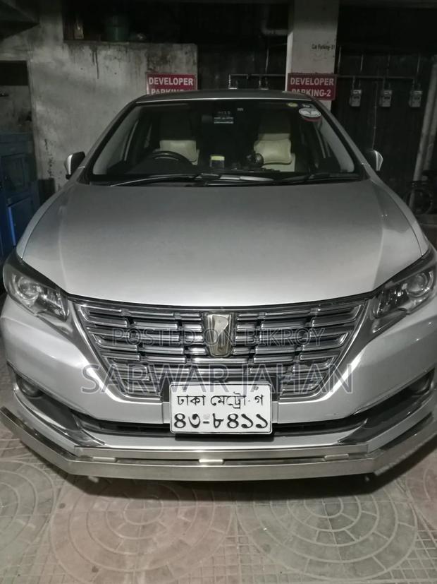 Toyota Premio 2016 Silver