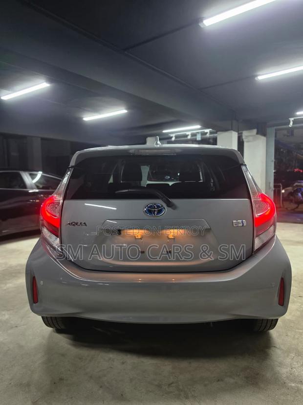 Toyota Aqua 2021 Gray