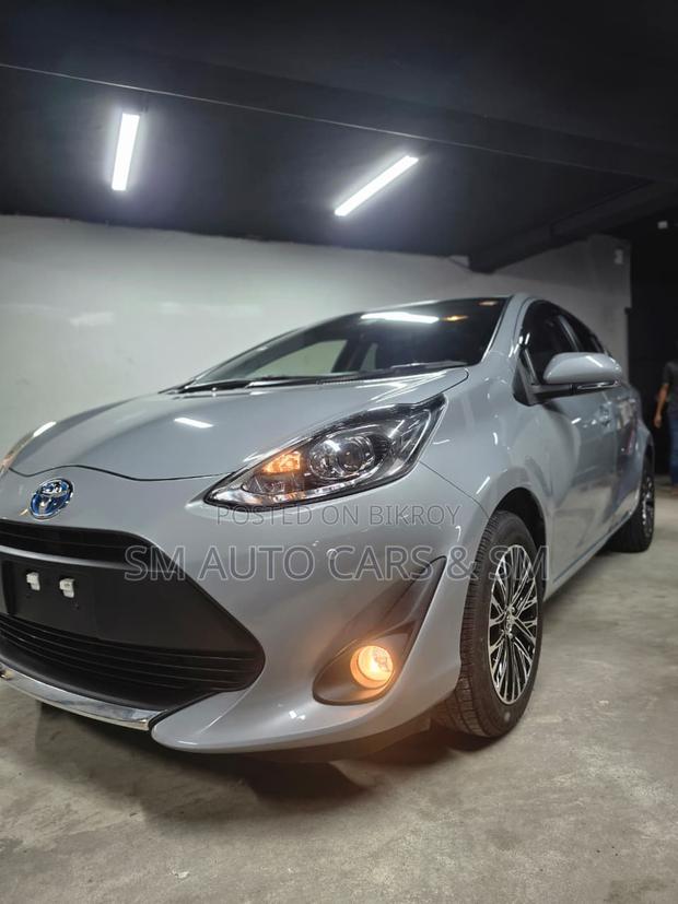 Toyota Aqua 2021 Gray