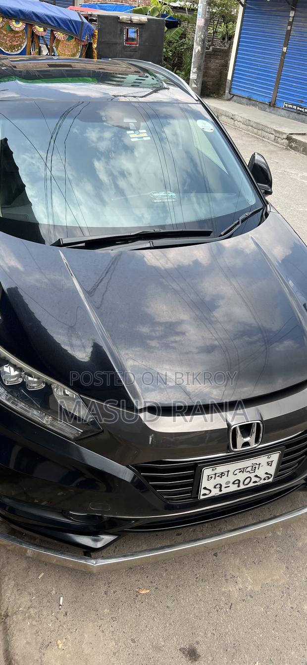 Honda Vezel 1.5 Hybrid 4WD 2014 Black