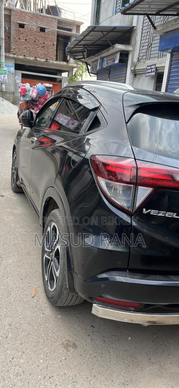 Honda Vezel 1.5 Hybrid 4WD 2014 Black
