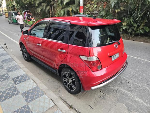 Toyota IST 2006 Red