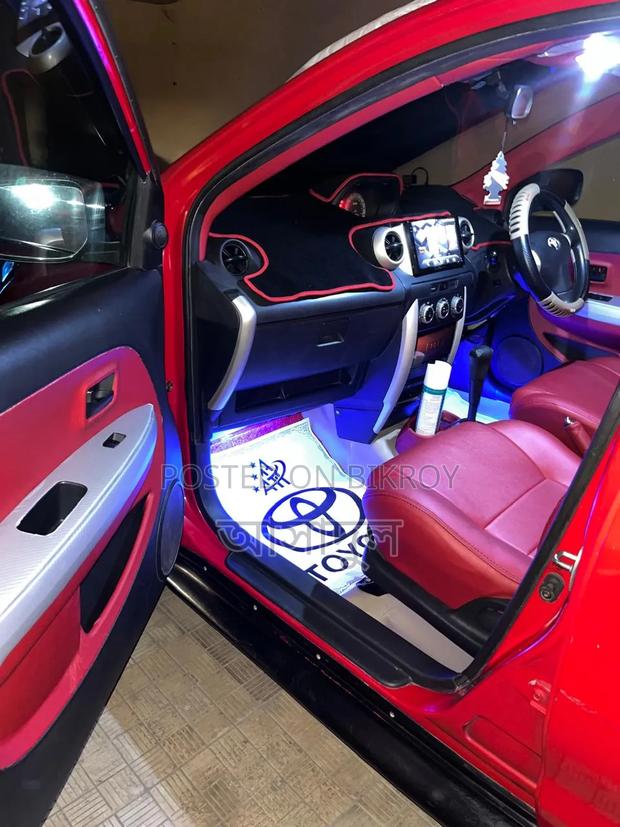 Toyota IST 2006 Red