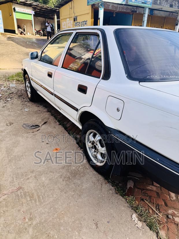 Toyota Corolla 1991 White