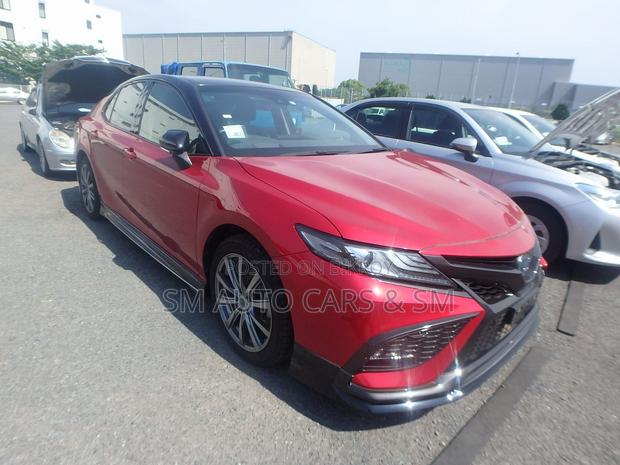 Toyota Camry 2021 Red