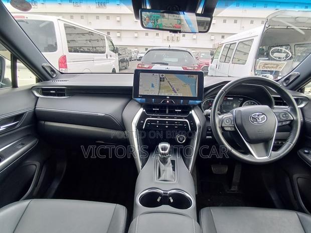 Toyota Harrier 2.0 2021 Pearl