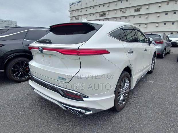 Toyota Harrier 2.0 2021 Pearl