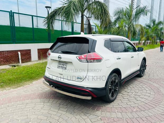 Nissan X-Trail 2.0 Hybrid FWD 2016 Pearl