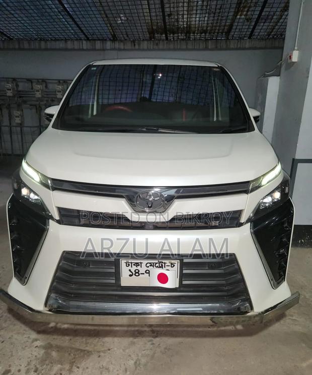 Toyota Voxy ZS Kirameki III 2WD 8-Seater 2021 Pearl