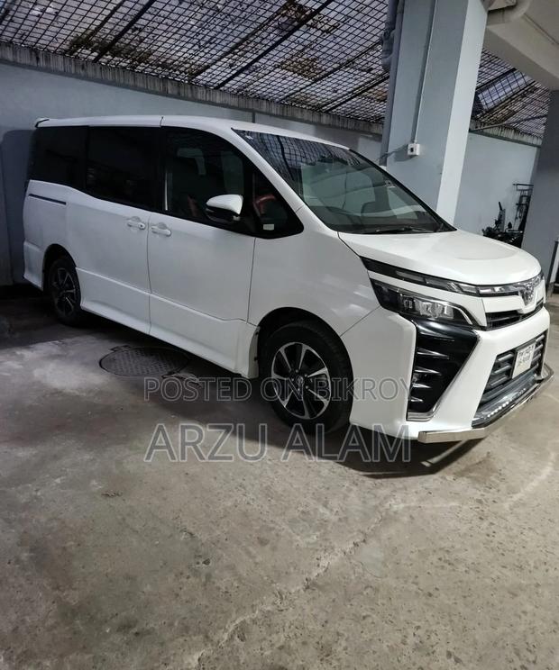 Toyota Voxy ZS Kirameki III 2WD 8-Seater 2021 Pearl